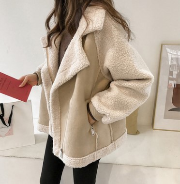 Title 5, Lamb fur coat, warm and stylish for winter. Enj...