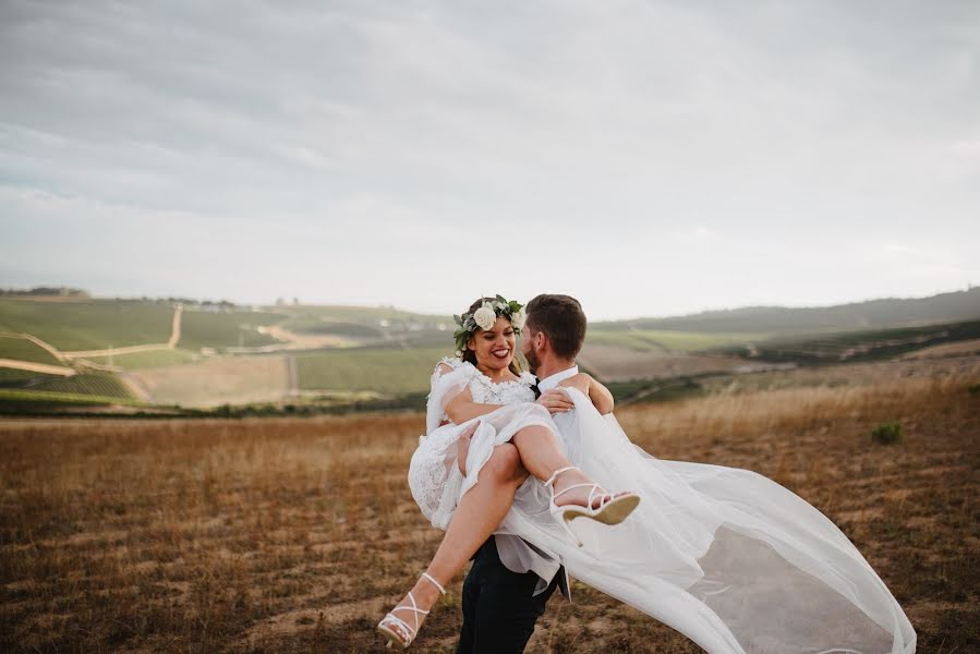 Fotografo di matrimoni Helena Krige (helenakrige). Foto del 1 gennaio 2019