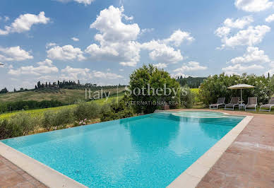 Farmhouse with garden and pool 4