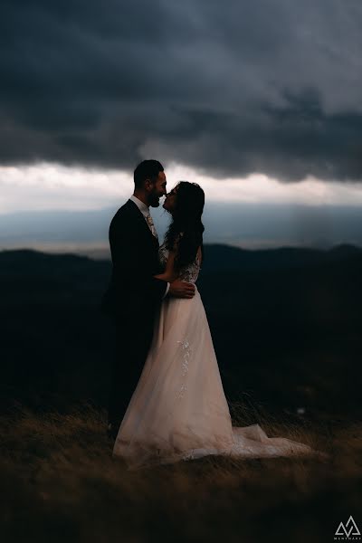 Fotografo di matrimoni Csongor Menyhárt (menyhart). Foto del 16 ottobre 2021