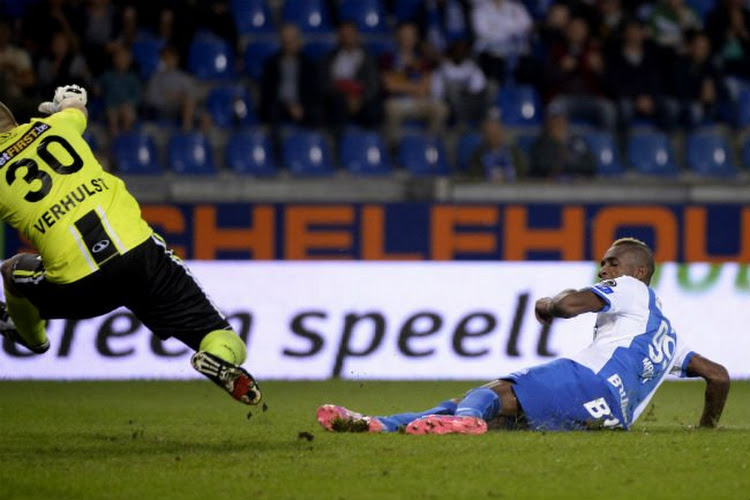 Genk-fans sluiten Mboyo in de armen