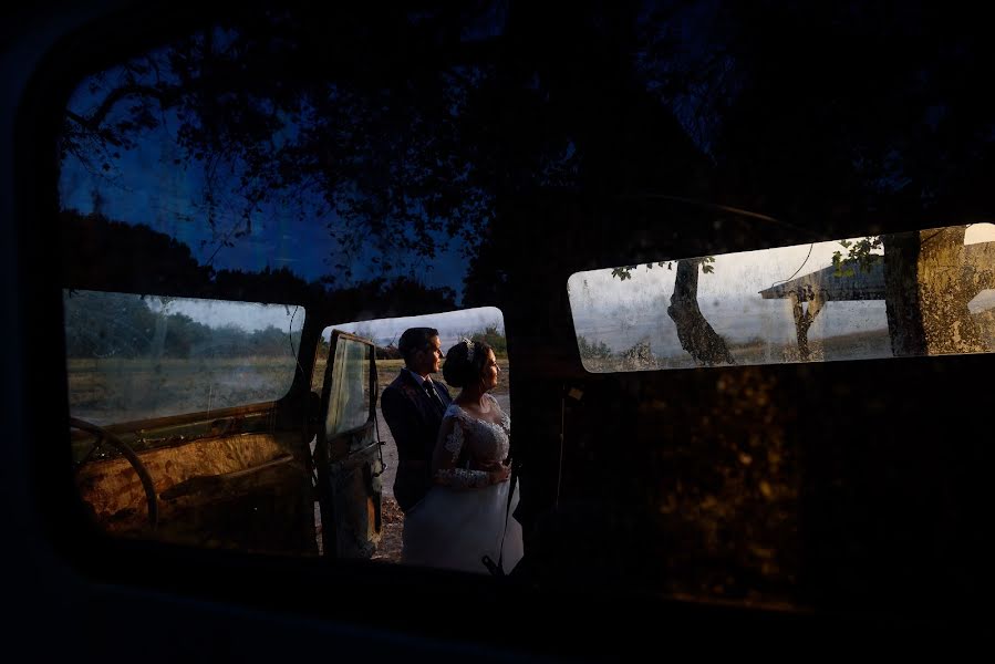 Fotografo di matrimoni Nelutu Rosu (neluturosu). Foto del 9 marzo 2020