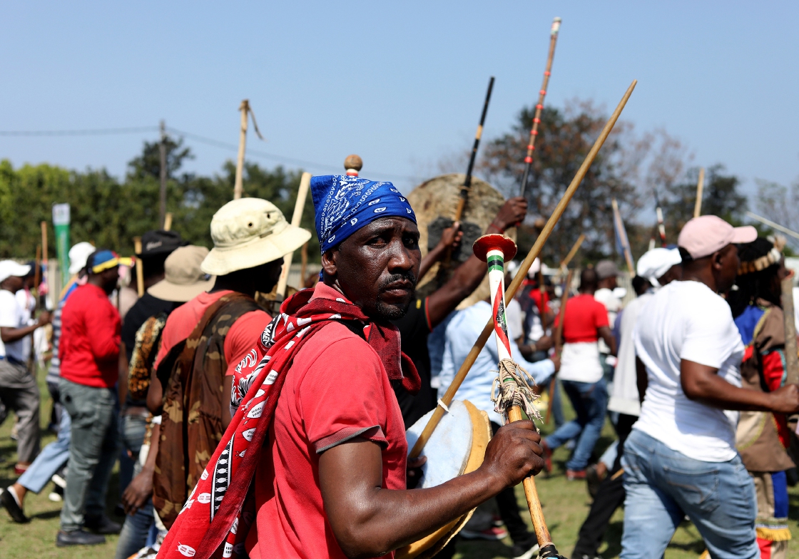 Southern Africa : Domestic Activities : games, stick-fighting