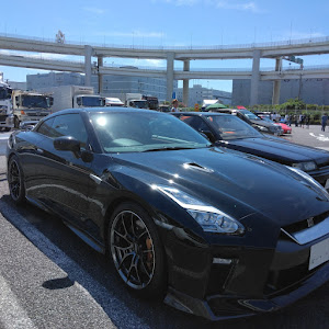 NISSAN GT-R R35