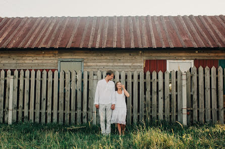 Wedding photographer Valentina Zharova (tinazharova). Photo of 17 August 2016