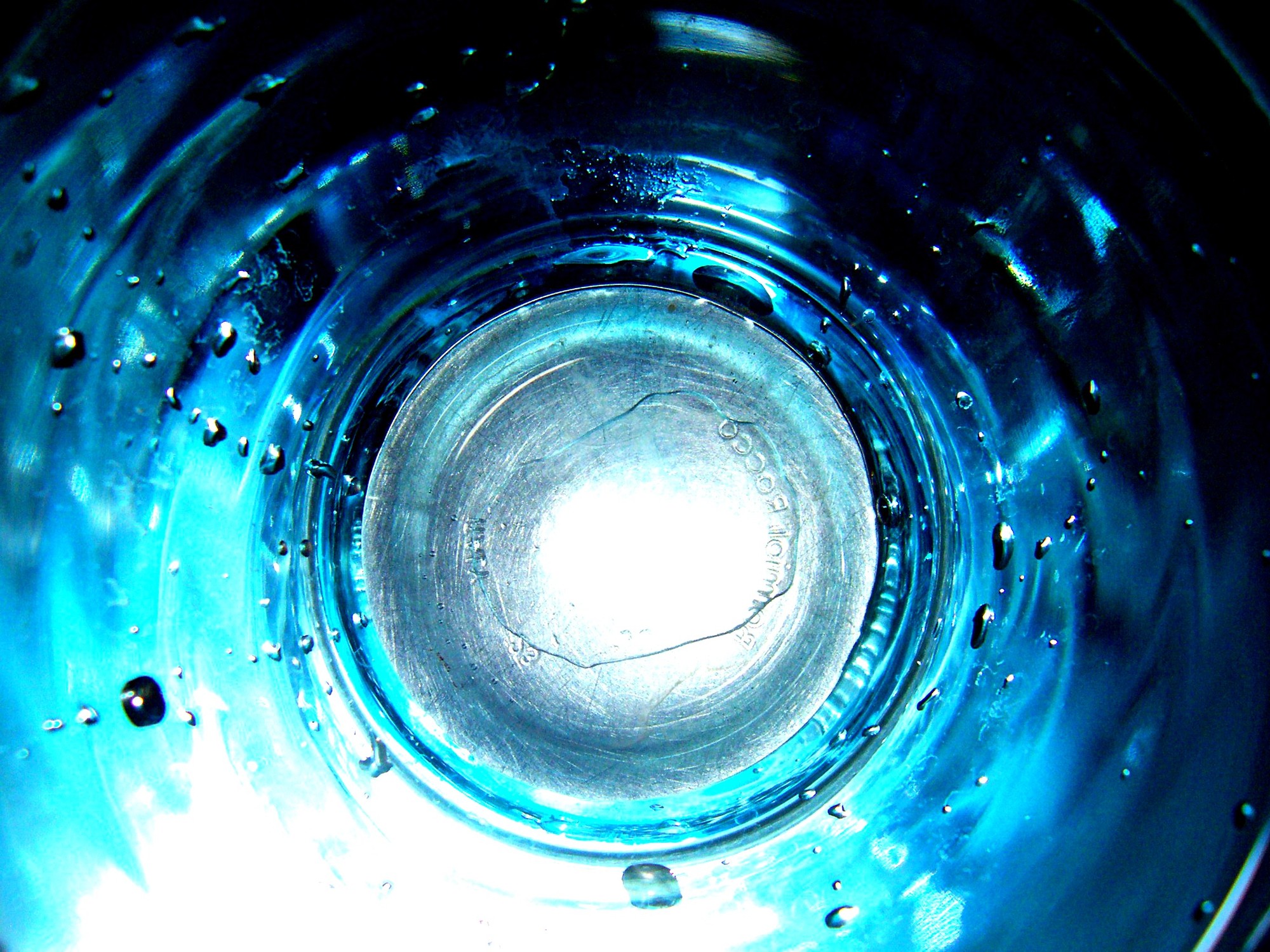 glass of water di baroccade