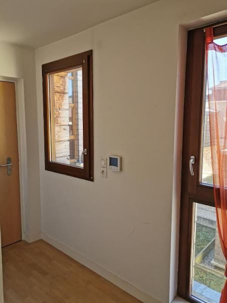 Location  appartement 2 pièces 57 m² à Crosne (91560), 920 €