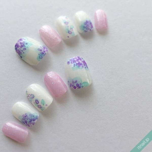 梅雨といえばこれ 紫陽花の花言葉 デザイン10選 Trill トリル
