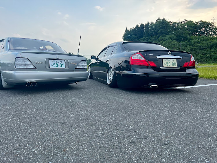 シーマのF50・Y32・愛車達ショット・日産大好き♡・低そうで低くない少し低い車に関するカスタム事例の投稿画像4枚目