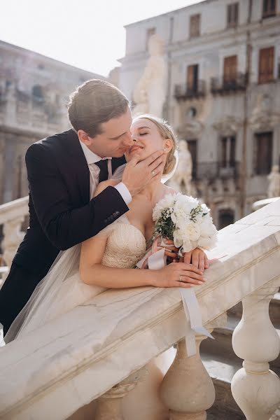 Fotografo di matrimoni Anna Vlasyuk (annavlasiuk). Foto del 19 febbraio 2019