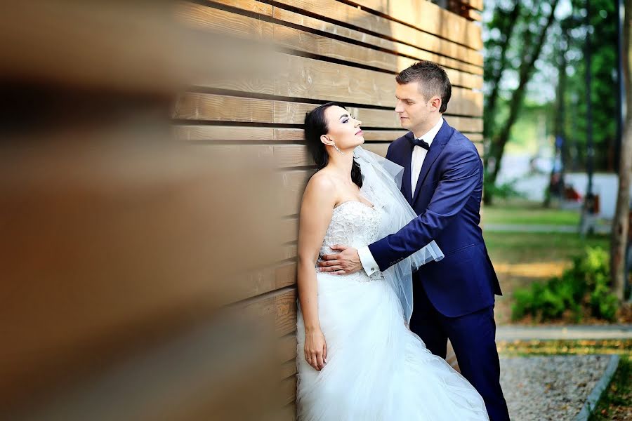 Fotografo di matrimoni Monika Wójcicka (monikawojcicka). Foto del 24 febbraio 2020