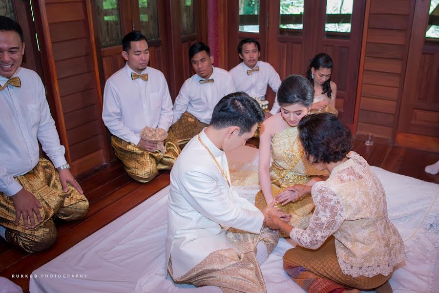 ช่างภาพงานแต่งงาน Ruk Thongruk (46designphoto) ภาพเมื่อ 8 กันยายน 2020