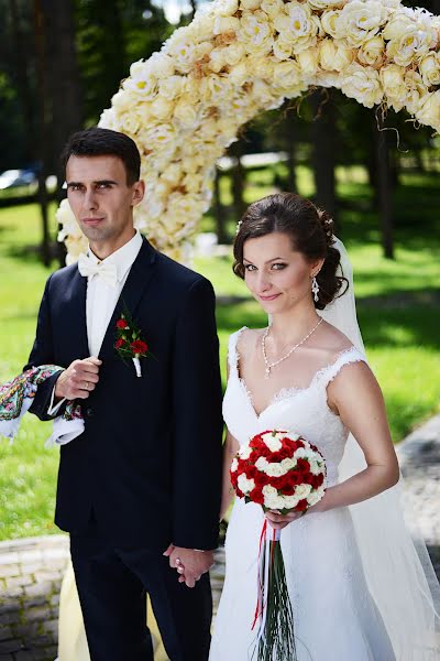 Wedding photographer Irina Kharchenko (antarina). Photo of 3 August 2015