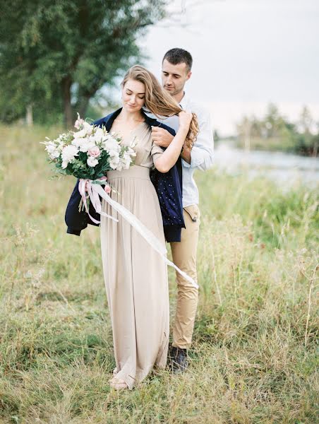 Fotógrafo de bodas Irina Cherepanova (vspyshka). Foto del 17 de agosto 2017