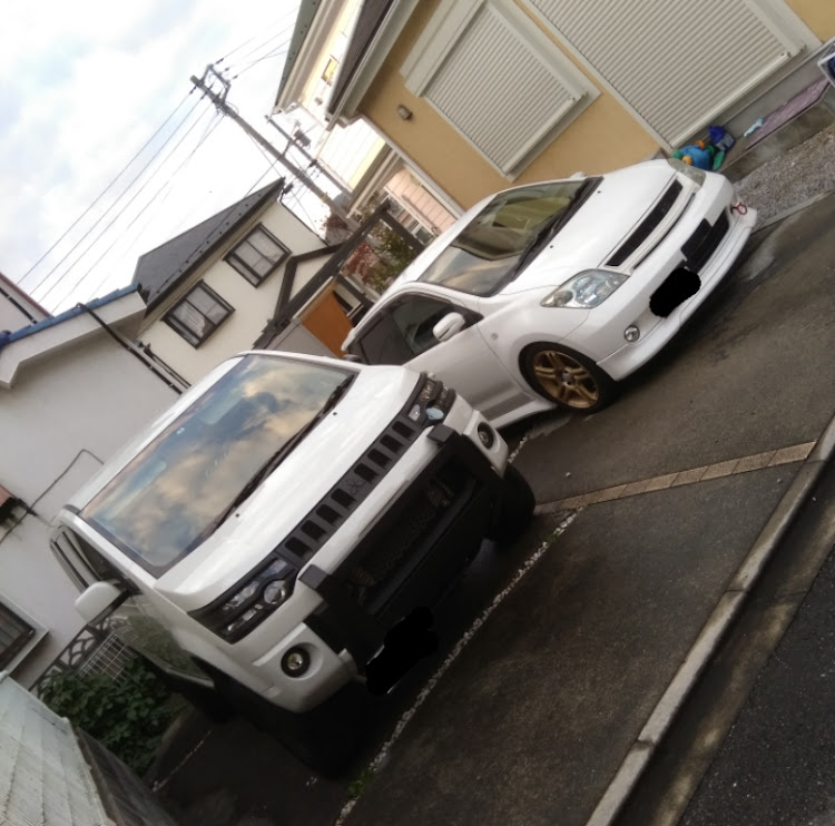 デリカD:5の三菱 デリカD5・イスト・洗車・日曜日・明日仕事行きたくないに関するカスタム事例の投稿画像1枚目