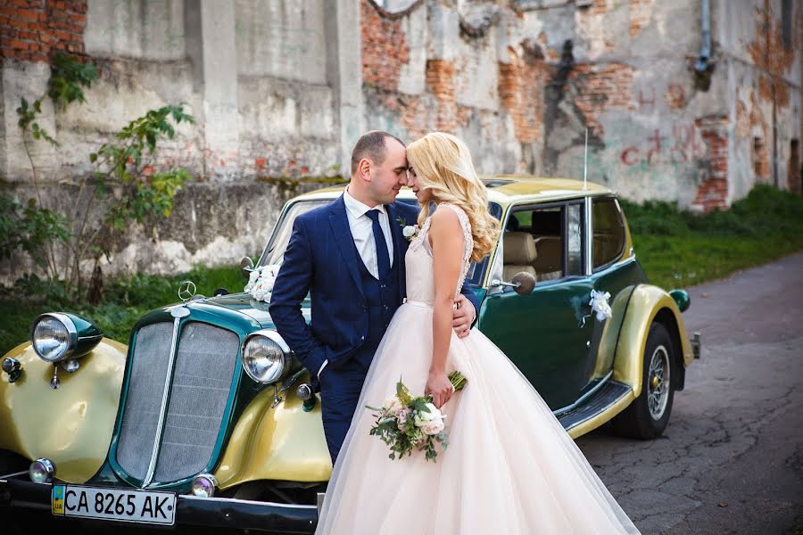 Fotógrafo de bodas Oksana Mikhalishin (oksamuhalushun). Foto del 13 de diciembre 2018