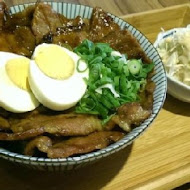 滿燒肉丼食堂