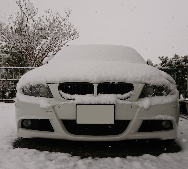 3シリーズ セダンの初積雪・bmw・BMW3シリーズに関するカスタム事例の投稿画像1枚目