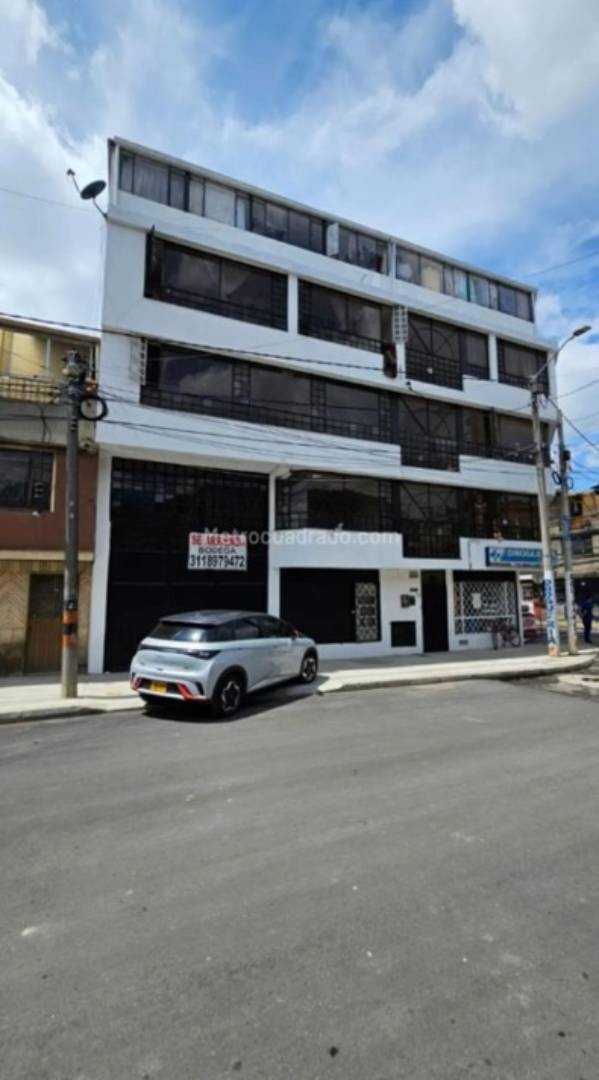Bodega En Arriendo - Las Ferias, Bogota