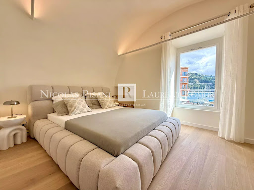 Apartment 4