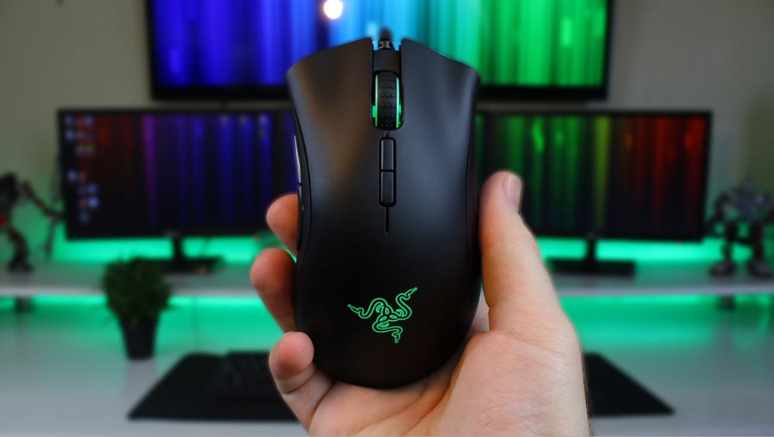 1. Chuột Razer DeathAdder Elite