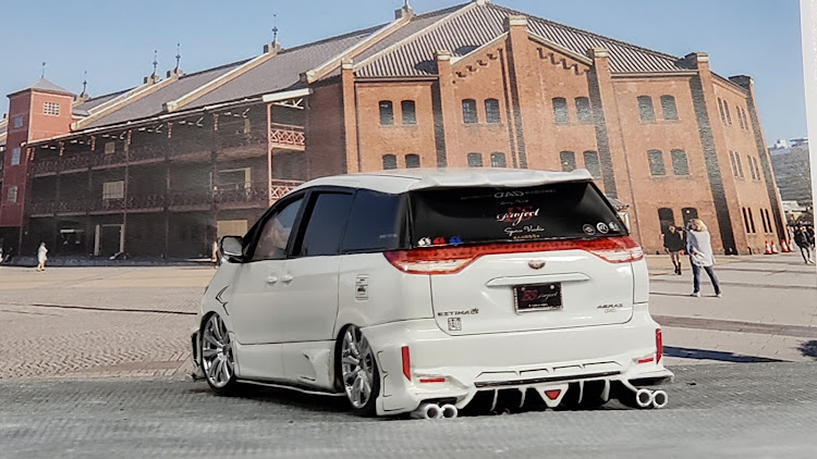 エスティマの６月もよろしくお願いします・エスティマ乗りと繋がりたい・エスティマ好きと繋がりたい・プラモデル実車再現・赤レンガ倉庫とコラボに関するカスタム事例の投稿画像3枚目