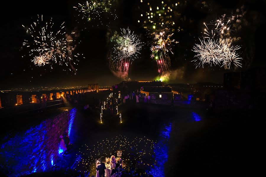 Fotógrafo de casamento Eugenio Luti (luti). Foto de 3 de dezembro 2019