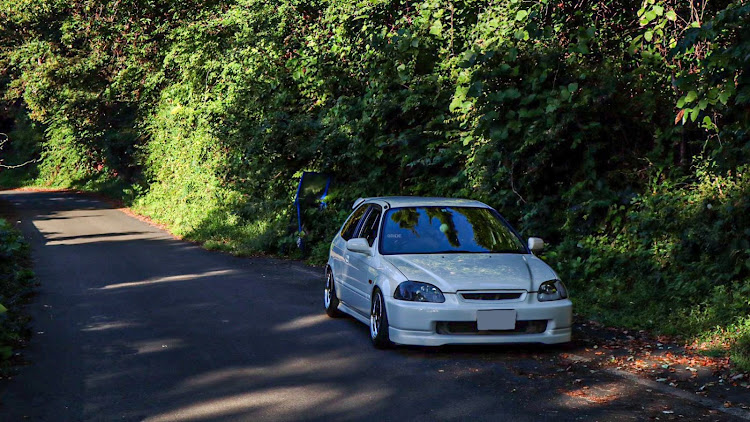 シビックタイプRのwork・EK9・シビックタイプRに関するカスタム事例の投稿画像1枚目