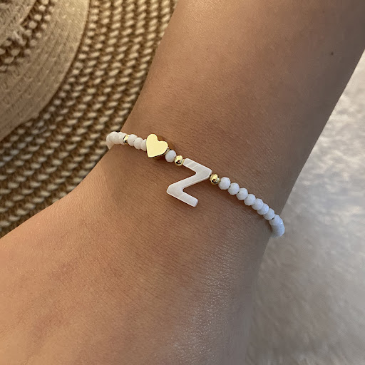 Title 17, 26 Letters White Shell Beaded Bracelet Women Me...