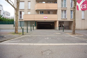 parking à Nanterre (92)