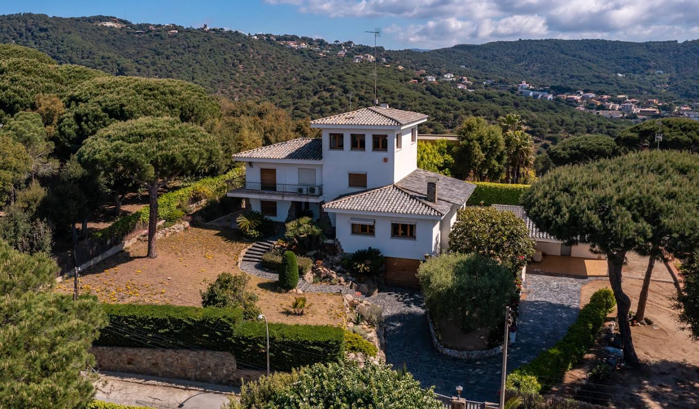 House with pool Mataró