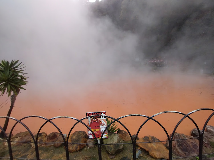 スイフトスポーツの２月も宜しくお願いします・いいね、コメントありがとうございます。・唐戸市場の寿司・吉四六・血の池地獄に関するカスタム事例の投稿画像7枚目