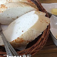 Fadow cafe 法豆鮮焙咖啡輕食館