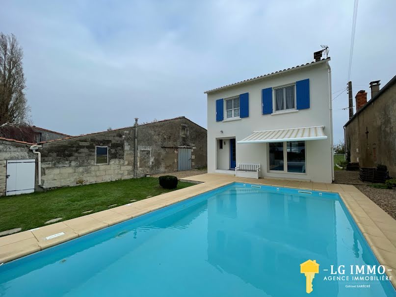 Vente maison 4 pièces 78 m² à Mortagne-sur-Gironde (17120), 216 000 €