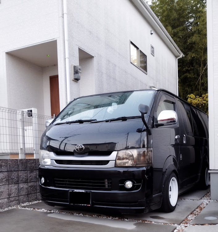 ハイエースバンの2型ハイエース・ヘッドライトスモーク化・TC01・DIYに関するカスタム事例の投稿画像2枚目