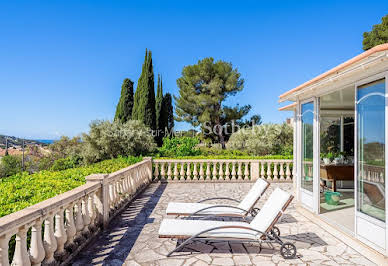 Seaside house with pool and terrace 4