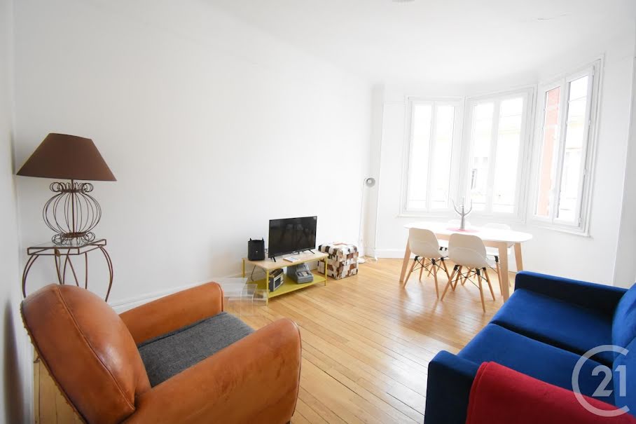 Vente appartement 2 pièces 58.07 m² à Vichy (03200), 102 000 €