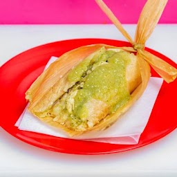 Green Salsa Tamale with Chicken