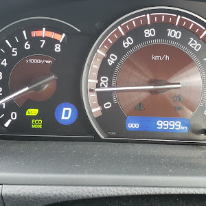 エスクァイア ZRR80G