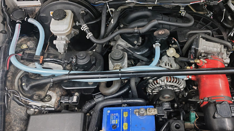 RX-8のDIY・rx-8・バッテリー交換・オイルキャッチタンク取付に関するカスタム事例の投稿画像1枚目