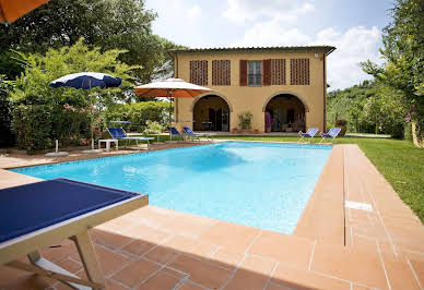 Villa avec piscine et jardin 8