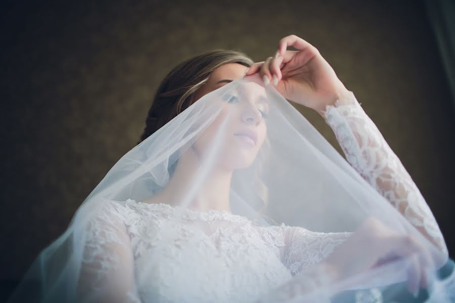 Wedding photographer Evgeniy Vershinin (vershinin). Photo of 7 February 2019