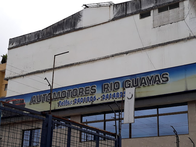 Automotores Rio Guayas - Servicio de lavado de coches