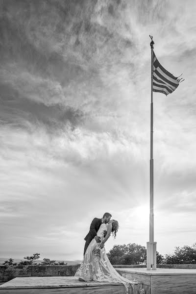 Fotógrafo de bodas Giannis Polentas (polentas). Foto del 8 de julio 2019