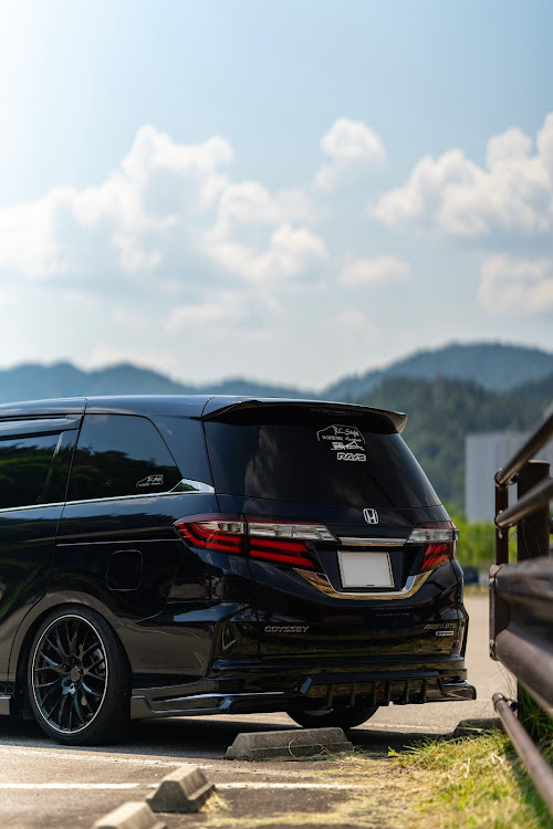 オデッセイのホムラ、エエな〜🤤・シャインゴースト、エエな〜🤤・やっぱ単焦点、エエな〜🤤・車高調交換・夏の空に関するカスタム事例の投稿画像4枚目