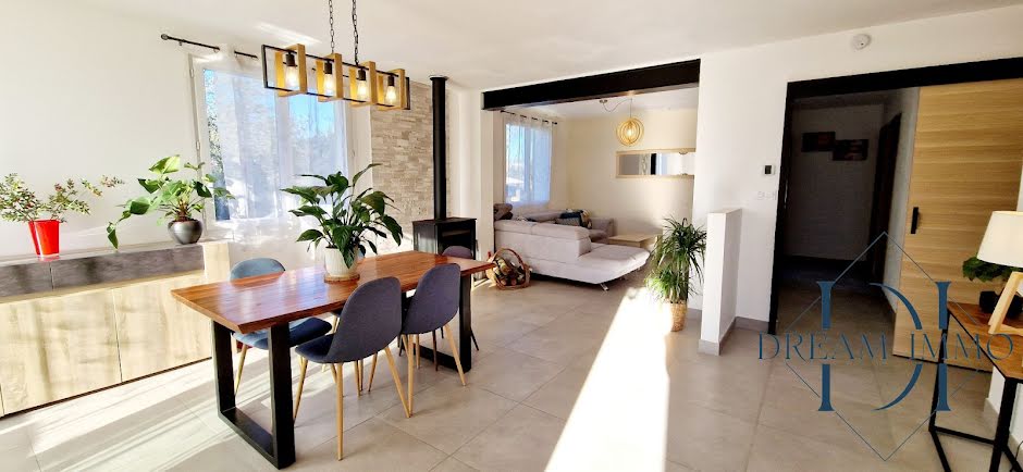Vente maison 4 pièces 93 m² à Saint-Martin-de-Valgalgues (30520), 255 000 €