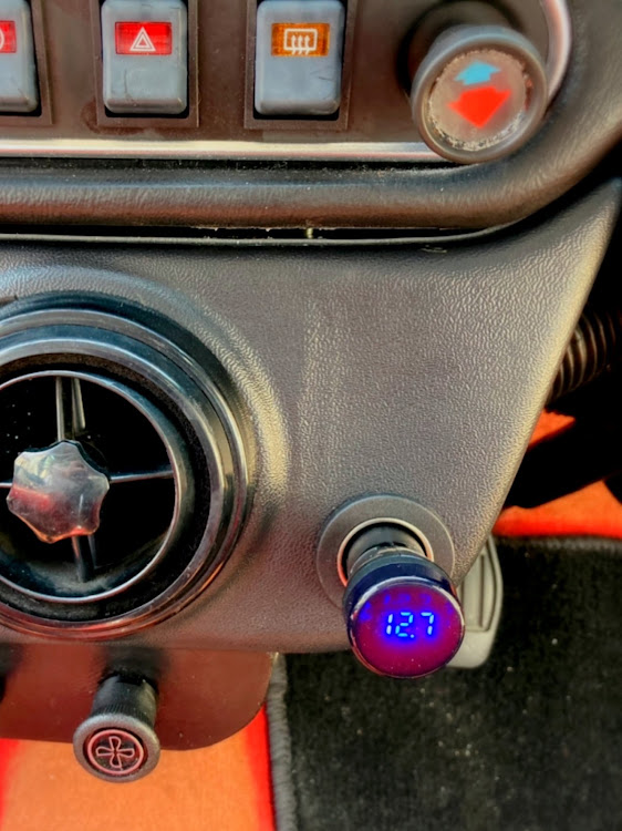 ミニ1.3iのDIY・MINI乗りさんと繋がりたい・miniのある生活・MINI・oldminiに関するカスタム事例の投稿画像1枚目