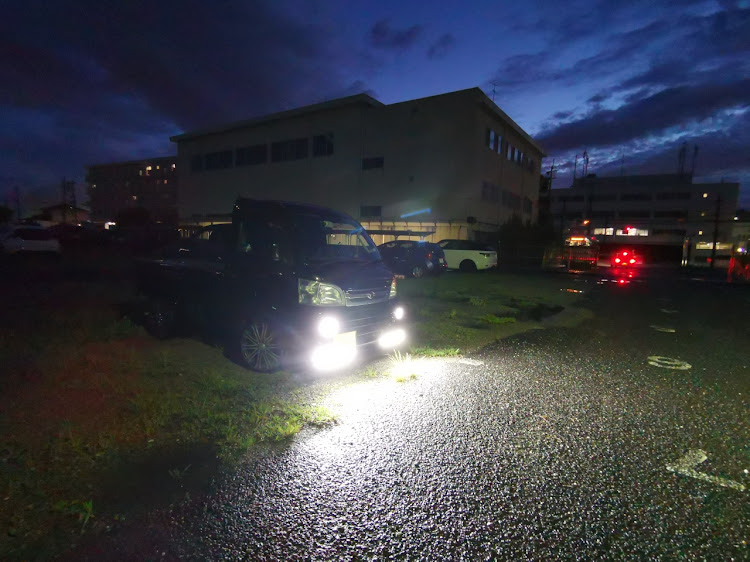 ハイゼットトラックの自作ＬＥＤパーツ・自作デイライト・ダブルデイライト・ディア工房に関するカスタム事例の投稿画像1枚目