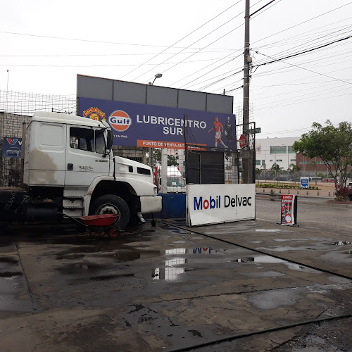 Lubricentro Sur, Cambio de Aceite Motor, Cambio de Filtros, Transmisión, Baterías, Bujías, LLantas, Mantenimiento Frenos, Guasmo Sur, Luis Gavilánez Merino, Guayaquil - Tienda de neumáticos