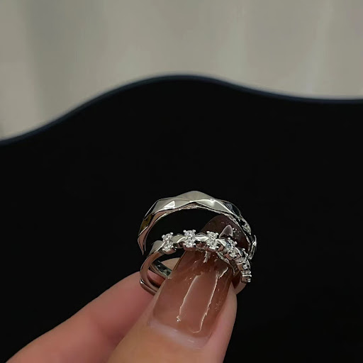 Title 10, S925 Sterling Silver Couples Ring Set. Light L...